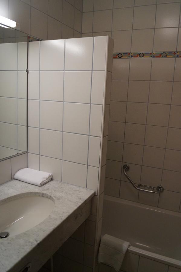 Gasthof Zum Hirschen Burgau Buitenkant foto